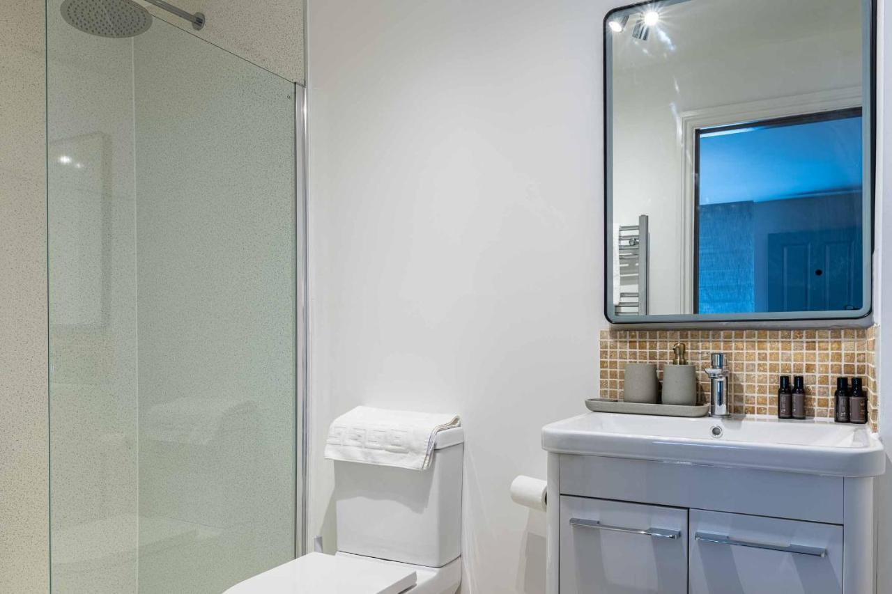 Stylish Modern 1 Bedroom, City Centre Bath Exterior foto